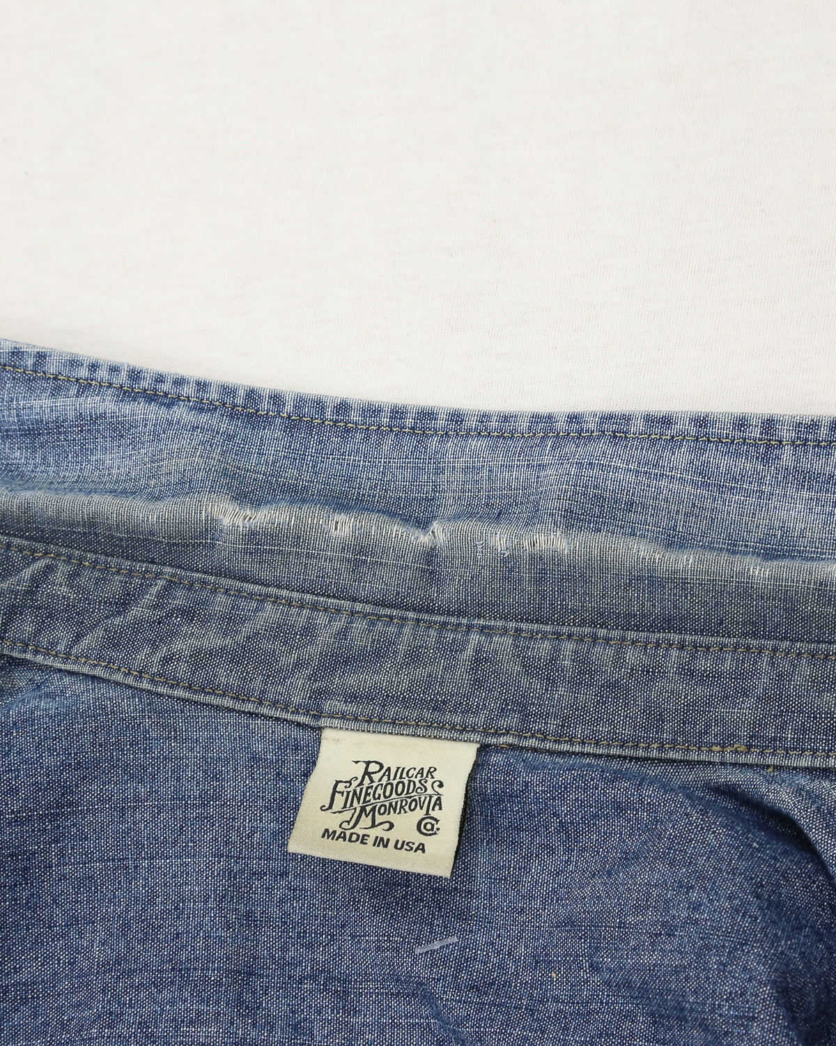 Shirt collar damage detail repair