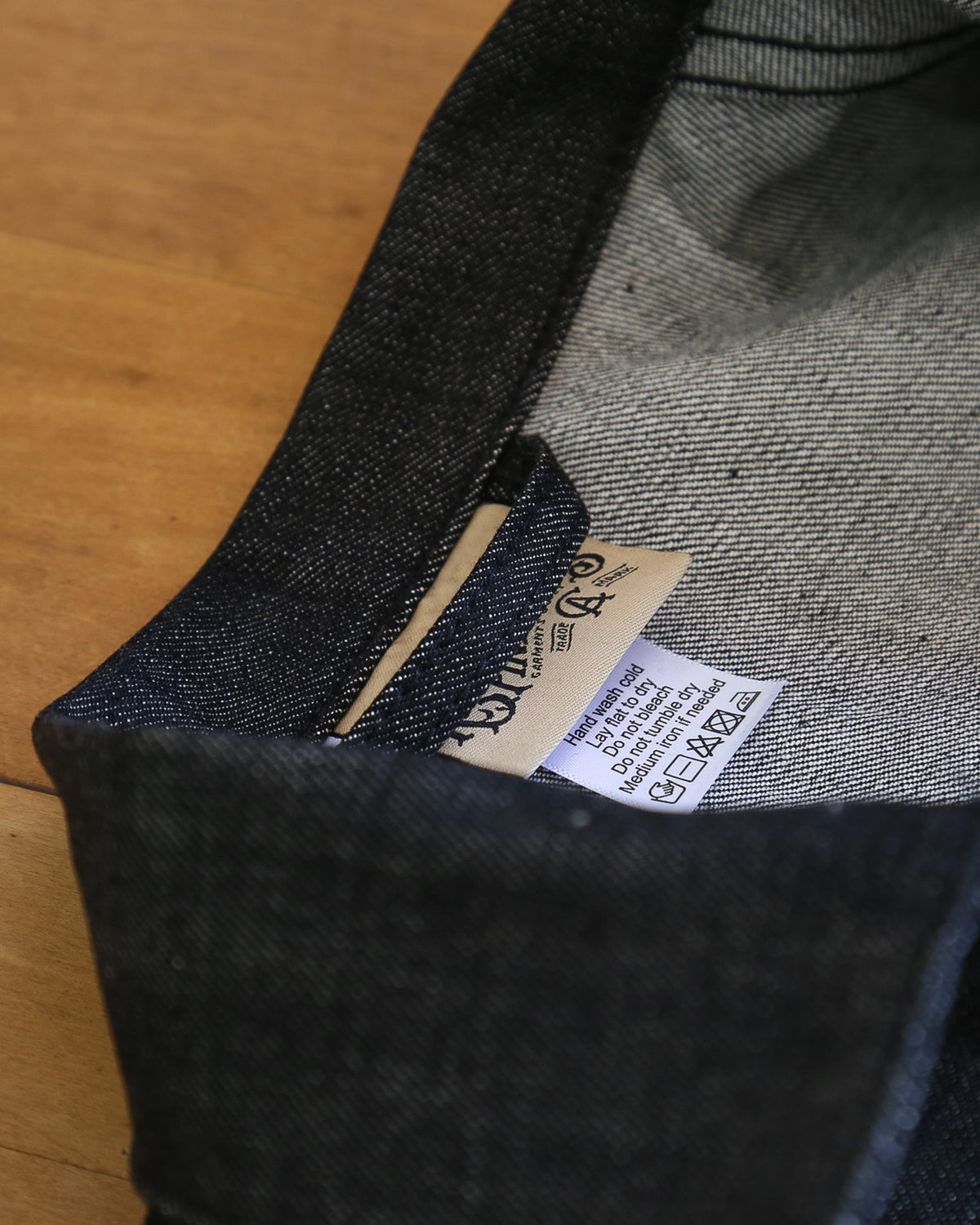 Tarmac X129 15.5 Oz Black Warp White Weft Red Line Selvedge