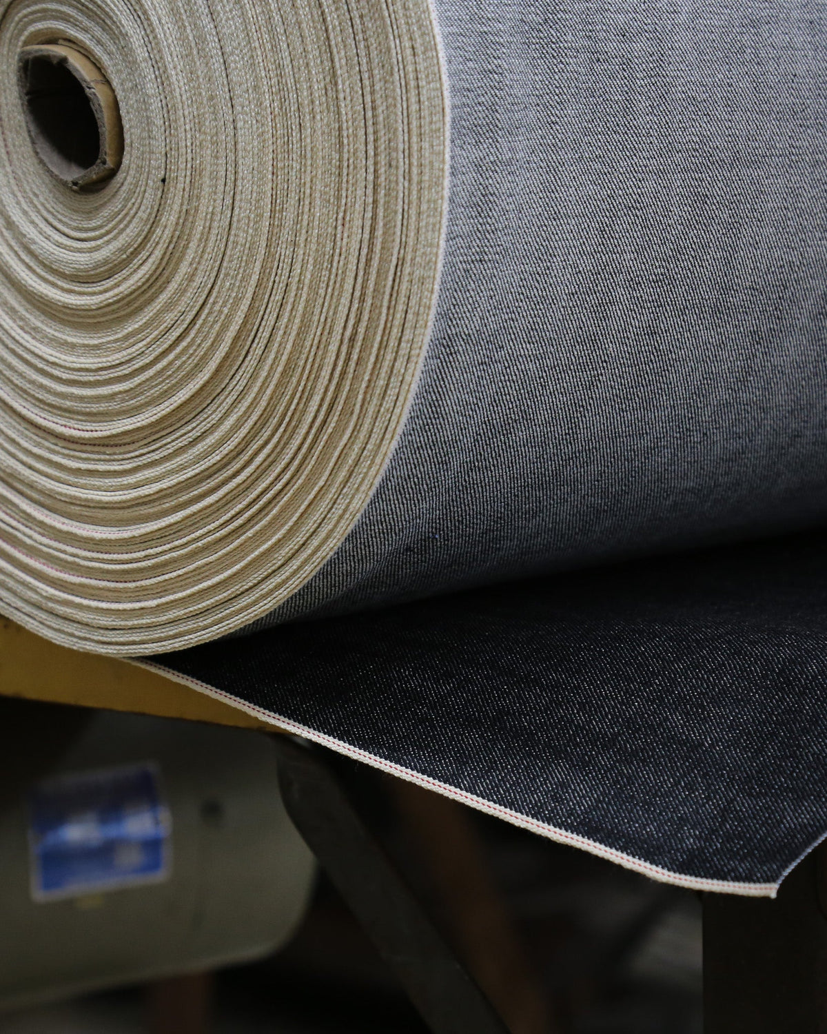 X129 15.5 Ounce Medium/Heavy Weight Black/White Selvedge