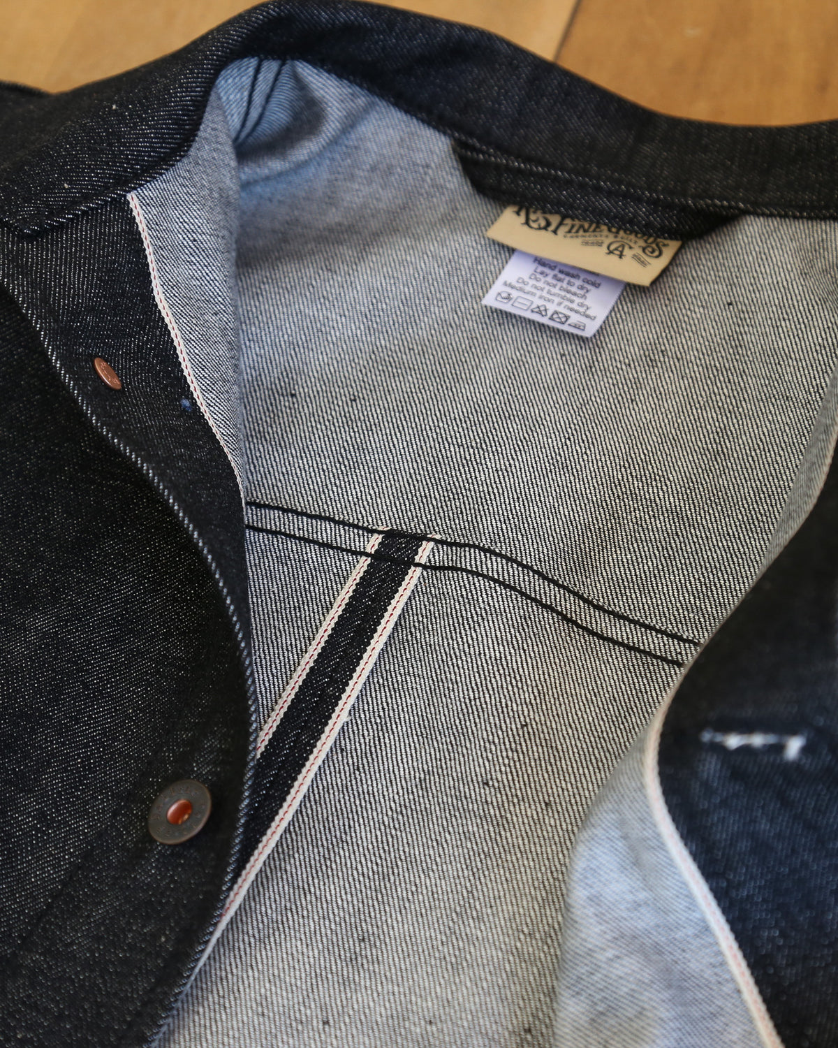 Tarmac X129 15.5 Oz Black Warp White Weft Red Line Selvedge